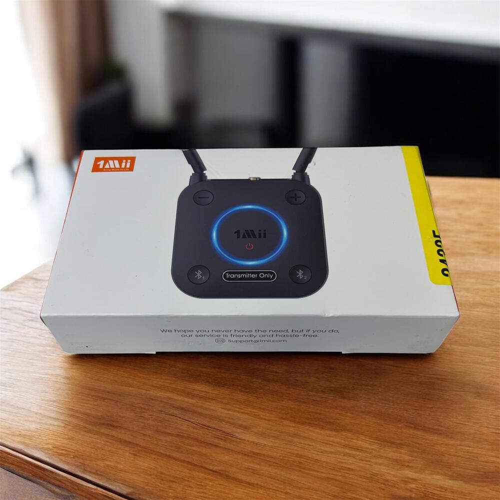 1Mii B06TX Bluetooth 5.2 TV Transmitter with aptX Low Latency